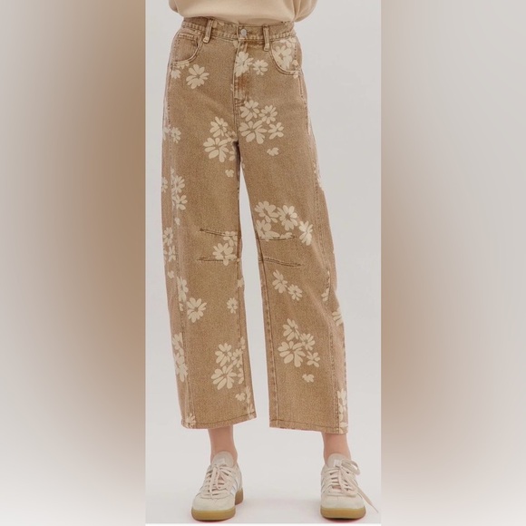 Loving/women’s NWT Floral High Rise Barrel Denim Jeans - Tan Size S - Picture 2 of 13